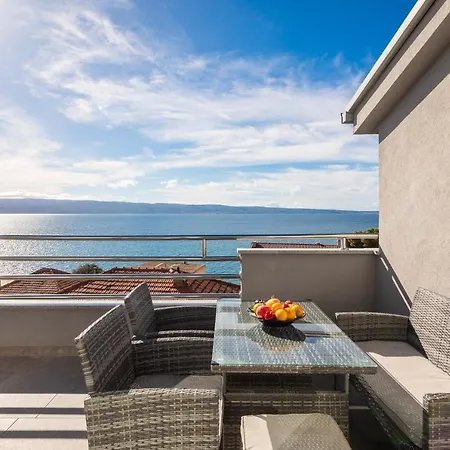Prestige * Jesenice (Split-Dalmatia)